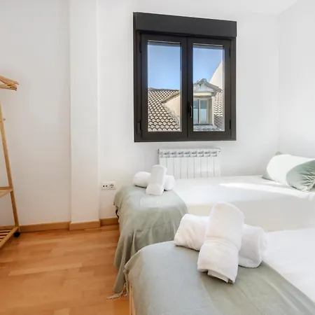 Biscos 9 Catedral Apartment Jaca